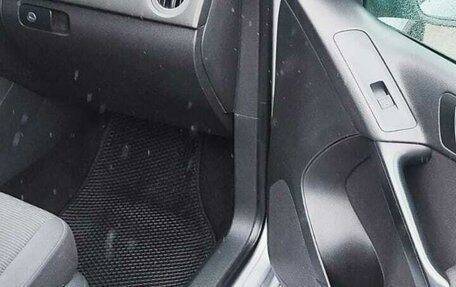 Volkswagen Tiguan I, 2011 год, 1 020 000 рублей, 25 фотография