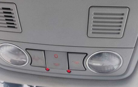 Volkswagen Tiguan I, 2011 год, 1 020 000 рублей, 27 фотография