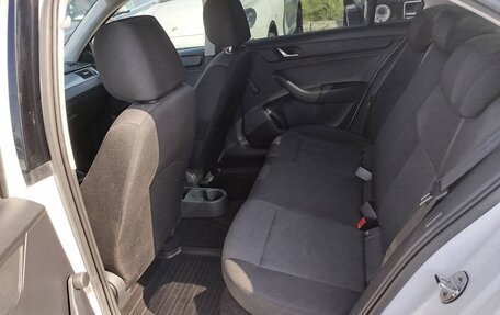 Skoda Rapid I, 2017 год, 1 030 000 рублей, 12 фотография