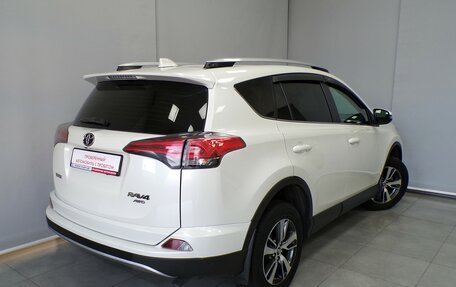 Toyota RAV4, 2016 год, 2 472 000 рублей, 3 фотография