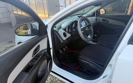 Chevrolet Cruze II, 2012 год, 700 000 рублей, 7 фотография