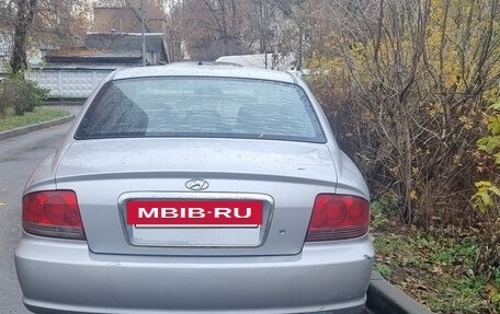 Hyundai Sonata IV рестайлинг, 2005 год, 390 000 рублей, 3 фотография