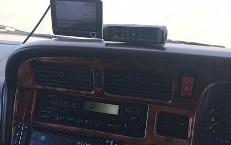 Toyota HiAce H100, 1999 год, 890 000 рублей, 20 фотография