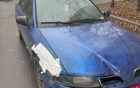 Mitsubishi Carisma I, 2001 год, 135 000 рублей, 2 фотография