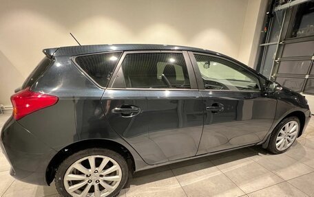 Toyota Auris II, 2013 год, 950 000 рублей, 4 фотография