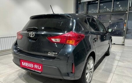 Toyota Auris II, 2013 год, 950 000 рублей, 5 фотография