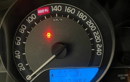 Toyota Auris II, 2013 год, 950 000 рублей, 15 фотография