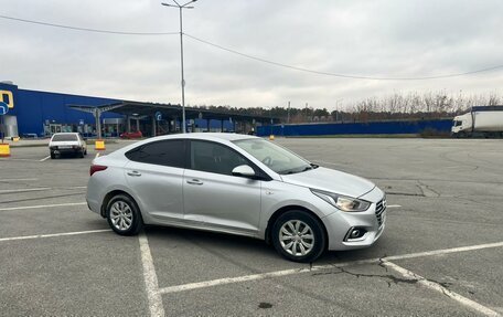 Hyundai Solaris II рестайлинг, 2017 год, 1 060 000 рублей, 8 фотография