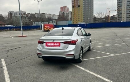 Hyundai Solaris II рестайлинг, 2017 год, 1 060 000 рублей, 4 фотография