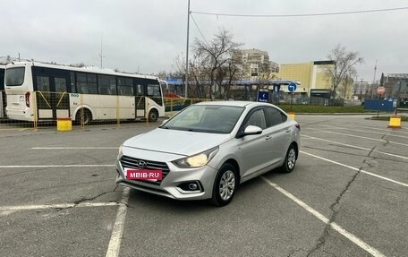 Hyundai Solaris II рестайлинг, 2017 год, 1 060 000 рублей, 10 фотография