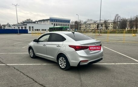 Hyundai Solaris II рестайлинг, 2017 год, 1 060 000 рублей, 7 фотография