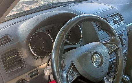 Skoda Yeti I рестайлинг, 2014 год, 1 300 000 рублей, 11 фотография