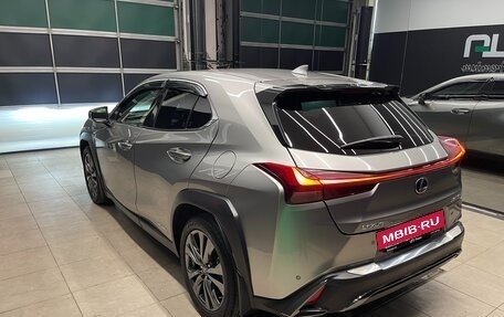 Lexus UX I, 2019 год, 3 100 000 рублей, 5 фотография