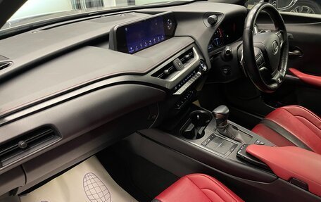 Lexus UX I, 2019 год, 3 100 000 рублей, 17 фотография