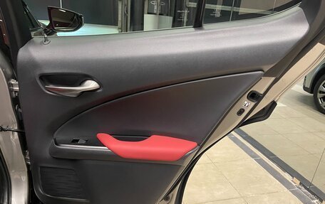 Lexus UX I, 2019 год, 3 100 000 рублей, 21 фотография