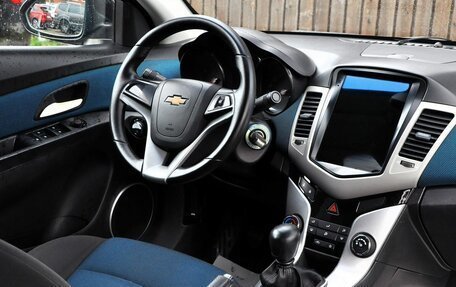 Chevrolet Cruze II, 2011 год, 650 000 рублей, 10 фотография