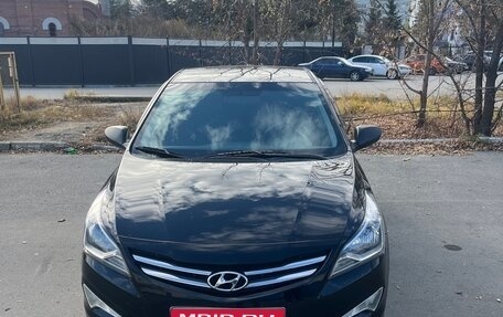 Hyundai Solaris II рестайлинг, 2015 год, 845 000 рублей, 1 фотография