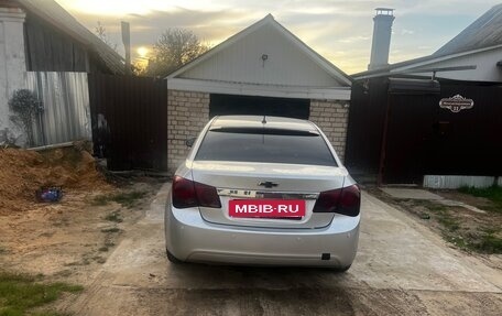 Chevrolet Cruze II, 2010 год, 650 000 рублей, 5 фотография