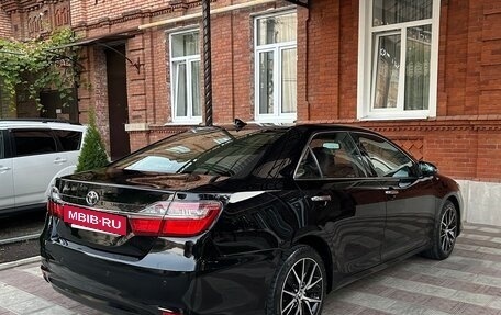 Toyota Camry, 2015 год, 2 030 000 рублей, 4 фотография