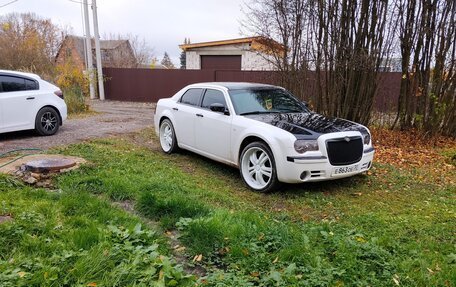 Chrysler 300C II, 2005 год, 1 000 000 рублей, 4 фотография