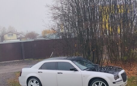 Chrysler 300C II, 2005 год, 1 000 000 рублей, 5 фотография