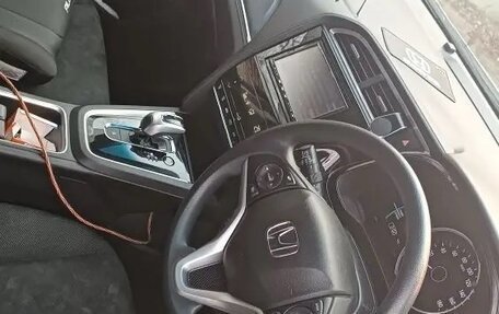 Honda Shuttle II, 2019 год, 1 350 000 рублей, 12 фотография