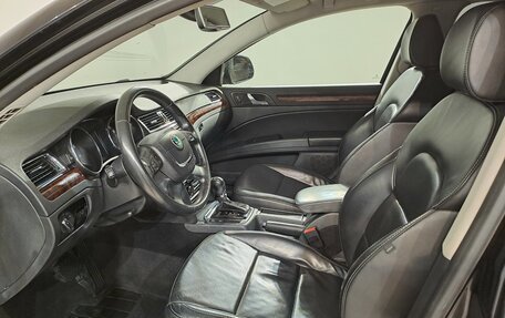 Skoda Superb III рестайлинг, 2012 год, 949 000 рублей, 13 фотография