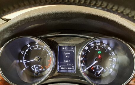 Skoda Superb III рестайлинг, 2012 год, 949 000 рублей, 20 фотография