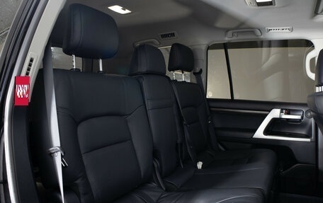 Toyota Land Cruiser 200, 2015 год, 5 299 000 рублей, 13 фотография