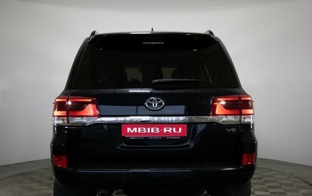 Toyota Land Cruiser 200, 2015 год, 5 299 000 рублей, 6 фотография