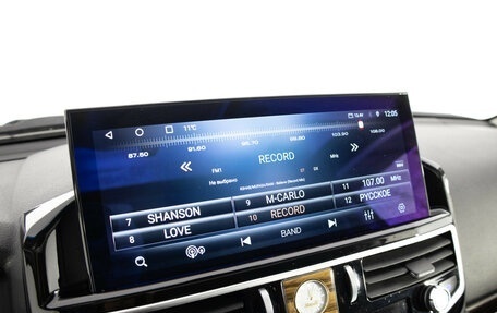 Toyota Land Cruiser 200, 2015 год, 5 299 000 рублей, 25 фотография