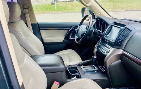 Toyota Land Cruiser 200, 2008 год, 3 200 000 рублей, 5 фотография