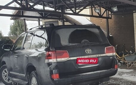 Toyota Land Cruiser 200, 2018 год, 7 800 000 рублей, 4 фотография