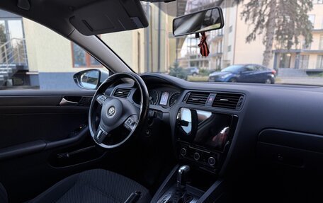 Volkswagen Jetta VI, 2014 год, 1 275 000 рублей, 14 фотография