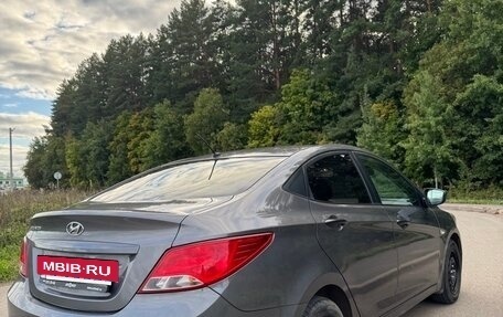Hyundai Solaris II рестайлинг, 2016 год, 860 000 рублей, 3 фотография