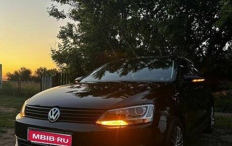 Volkswagen Jetta VI, 2014 год, 1 450 000 рублей, 1 фотография
