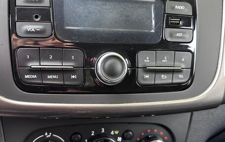 Renault Logan II, 2020 год, 469 000 рублей, 9 фотография