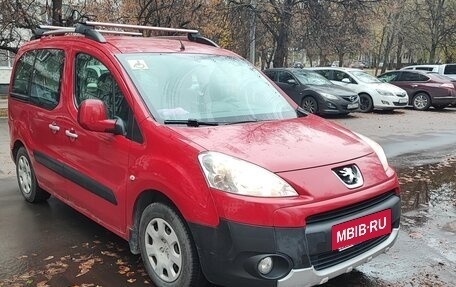 Peugeot Partner II рестайлинг 2, 2011 год, 635 000 рублей, 2 фотография