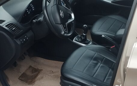 Hyundai Solaris II рестайлинг, 2011 год, 600 000 рублей, 3 фотография