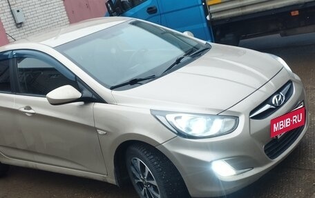 Hyundai Solaris II рестайлинг, 2011 год, 600 000 рублей, 7 фотография