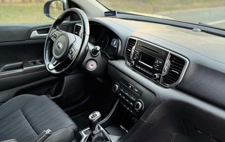 KIA Sportage IV рестайлинг, 2017 год, 1 890 000 рублей, 10 фотография