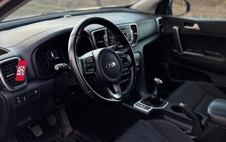 KIA Sportage IV рестайлинг, 2017 год, 1 890 000 рублей, 8 фотография