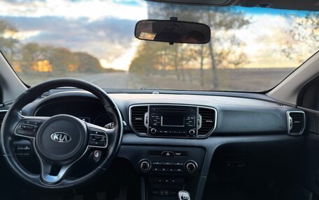 KIA Sportage IV рестайлинг, 2017 год, 1 890 000 рублей, 15 фотография