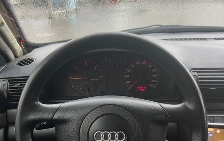 Audi A4, 1996 год, 315 000 рублей, 1 фотография