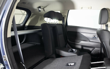 Mitsubishi Outlander III рестайлинг 3, 2019 год, 2 599 000 рублей, 24 фотография