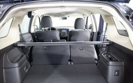 Mitsubishi Outlander III рестайлинг 3, 2019 год, 2 599 000 рублей, 26 фотография