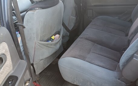 KIA Carens I (RS), 2001 год, 220 000 рублей, 7 фотография