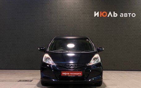 Honda Fit III, 2013 год, 910 000 рублей, 2 фотография