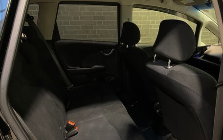 Honda Fit III, 2013 год, 910 000 рублей, 11 фотография