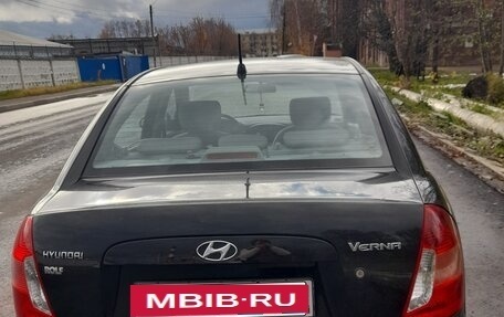 Hyundai Verna II, 2007 год, 700 000 рублей, 3 фотография